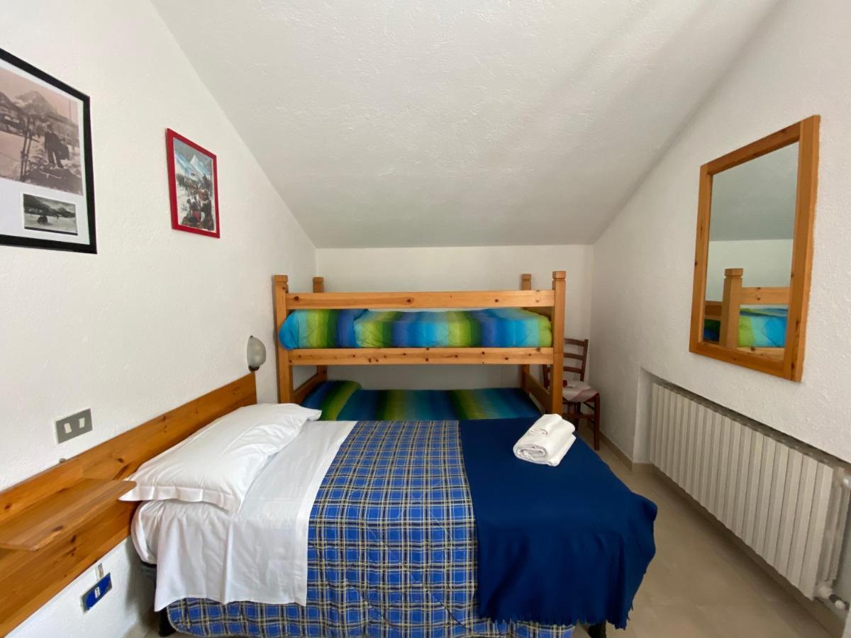 Chalet Della Luna กลาวิแอเร ภายนอก รูปภาพ